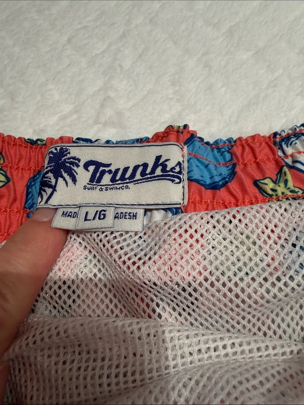 Men's Red Tropical Fruit Print Swim Trunks size L